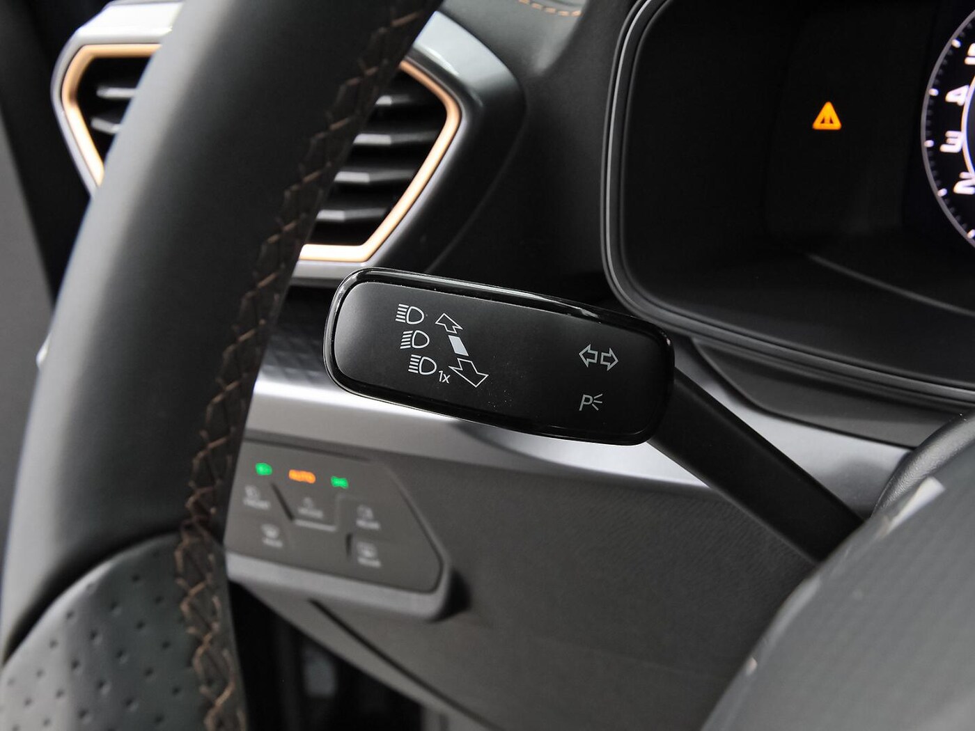 CUPRA Leon León 1.5 eTSI DSG 110 kW (150 CV) — photo 14