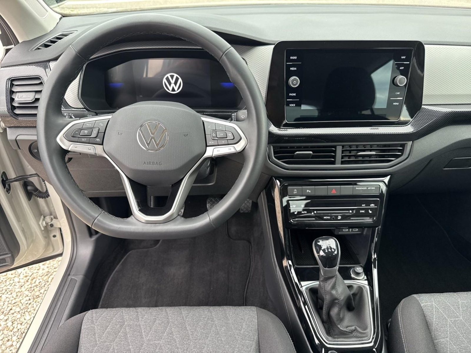 Volkswagen T-Cross – Bild 11