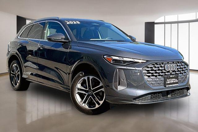 Photo of 2025 Audi Q5