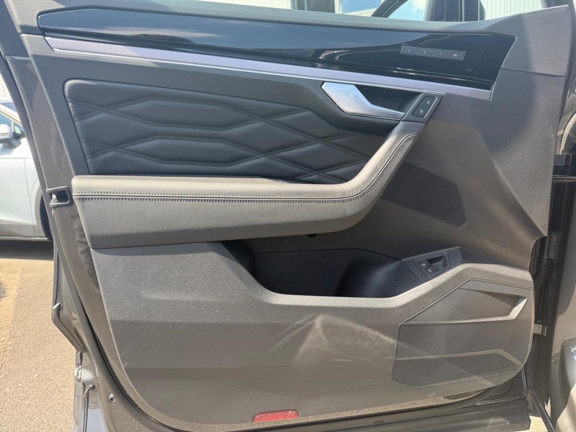 Volkswagen Touareg R