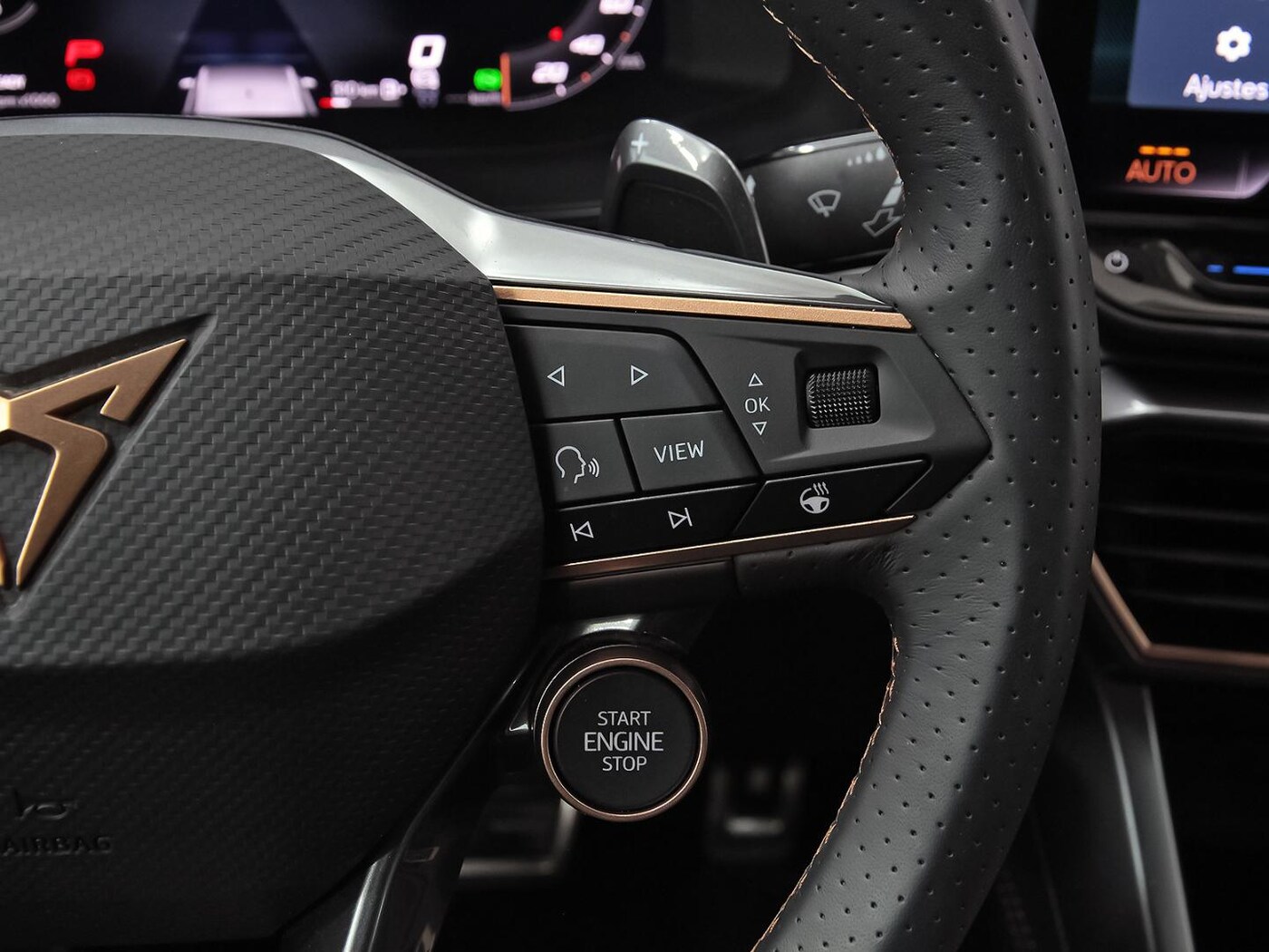 CUPRA Leon León 1.5 eTSI DSG 110 kW (150 CV) — photo 17