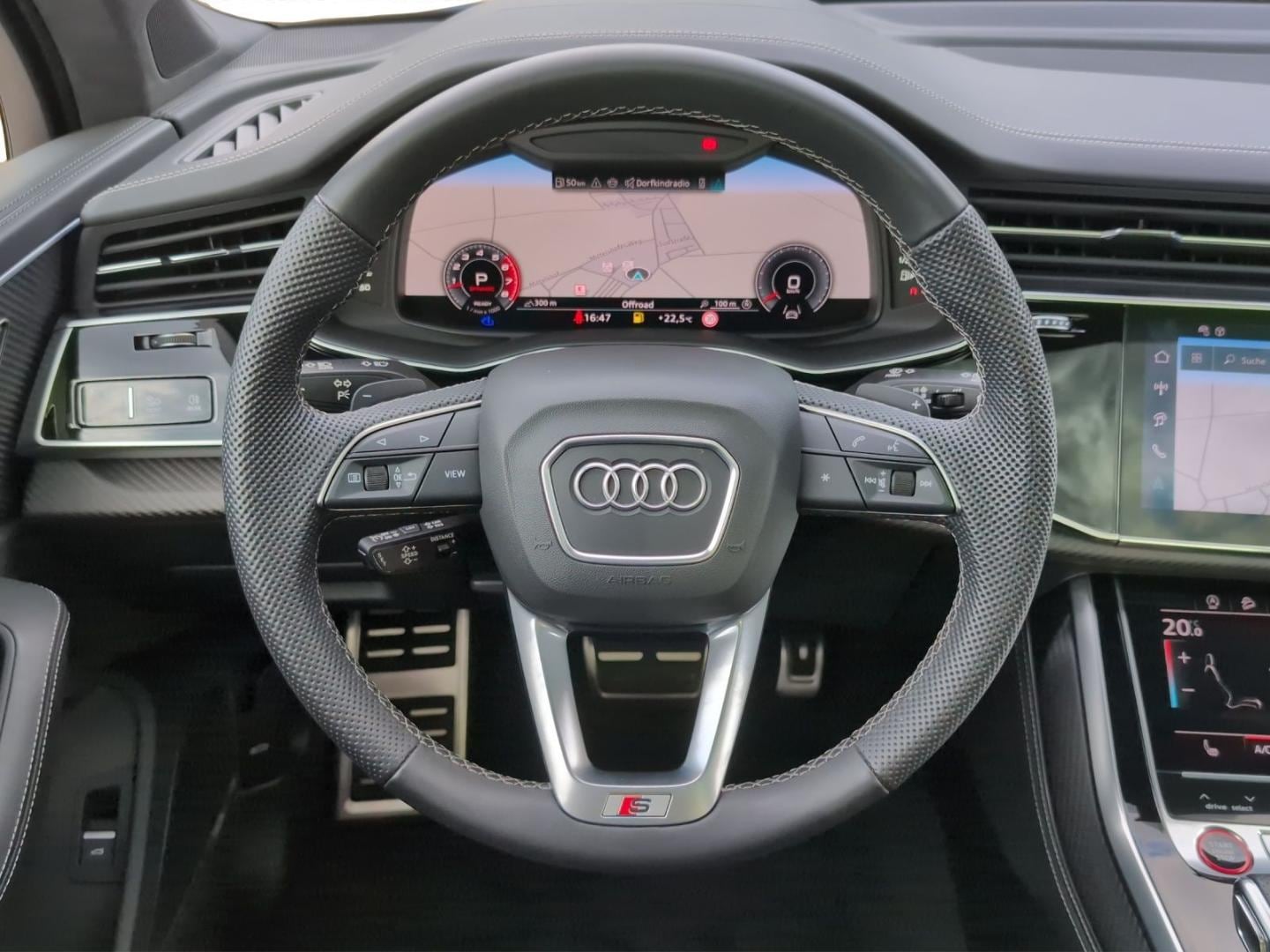 Bild über Audi SQ7 SUV TFSI quattro tiptronic - für weitere Informationen kontaktieren Sie den Audi Partner