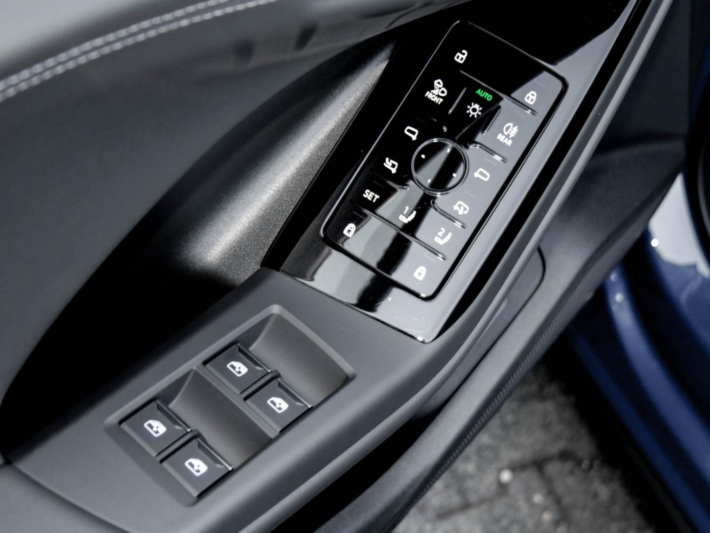 Image about Audi Q6 SUV e-tron e-tron performance