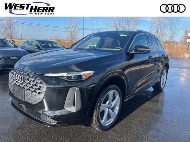 2025 Audi Q5 45 Premium Plus's photo