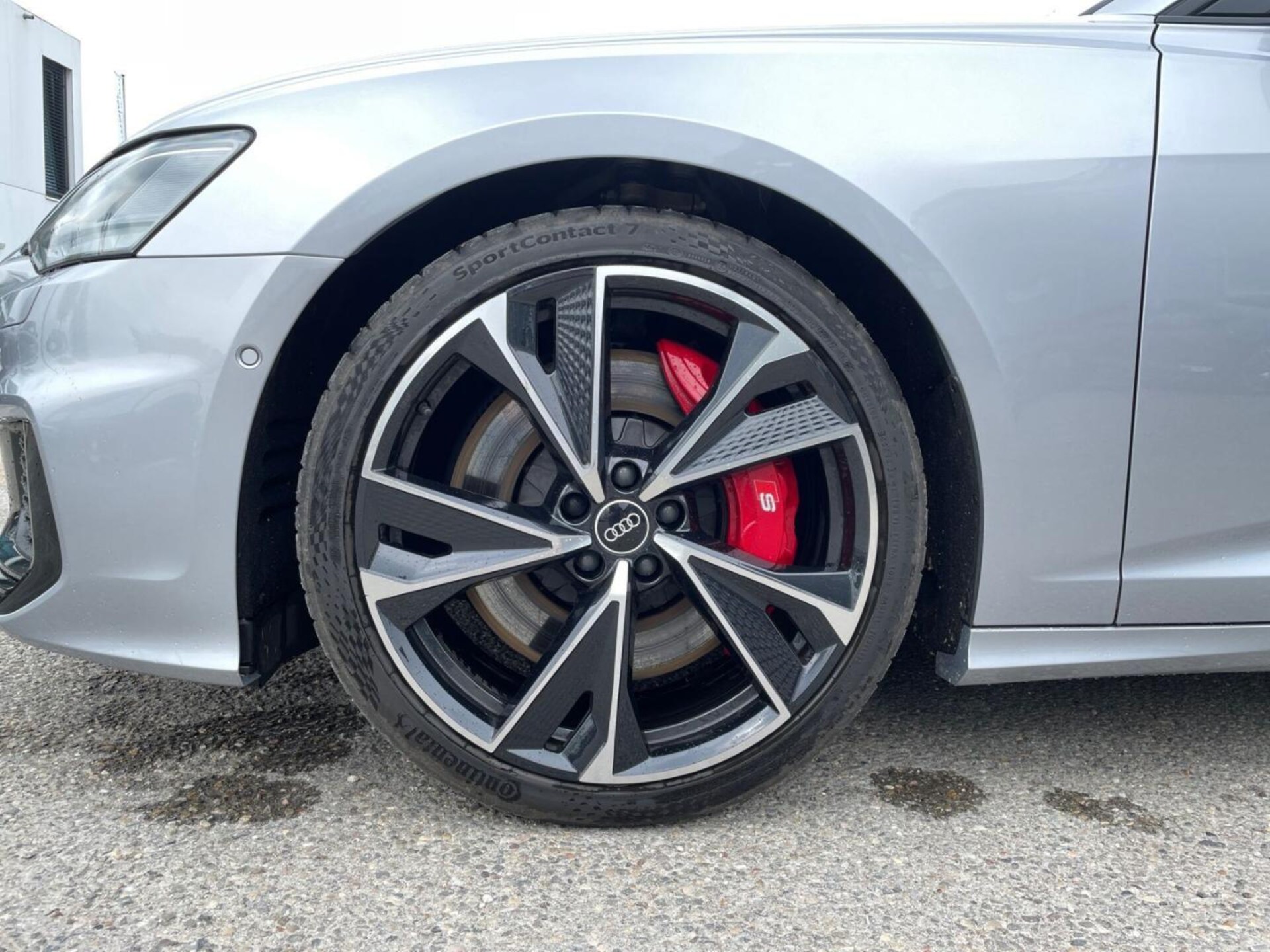 Audi S6 Avant