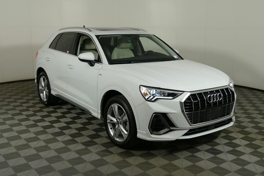 2022 Audi Q3 45 TFSI S Line Premium Plus quattro's photo