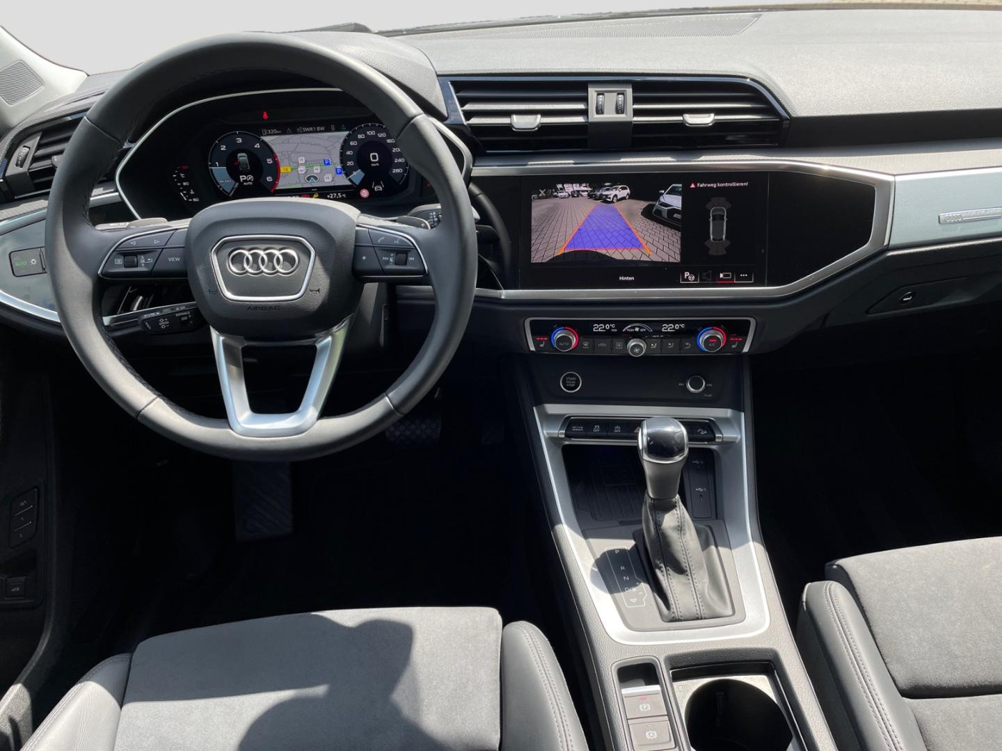 Bild über Audi Q3 Sportback TDI 110 kW S tronic - für weitere Informationen kontaktieren Sie den Audi Partner