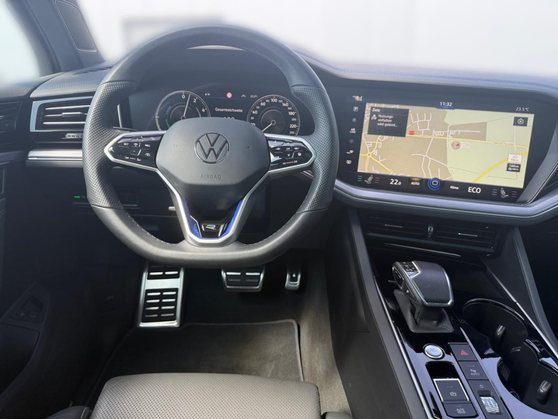 Volkswagen Touareg R
