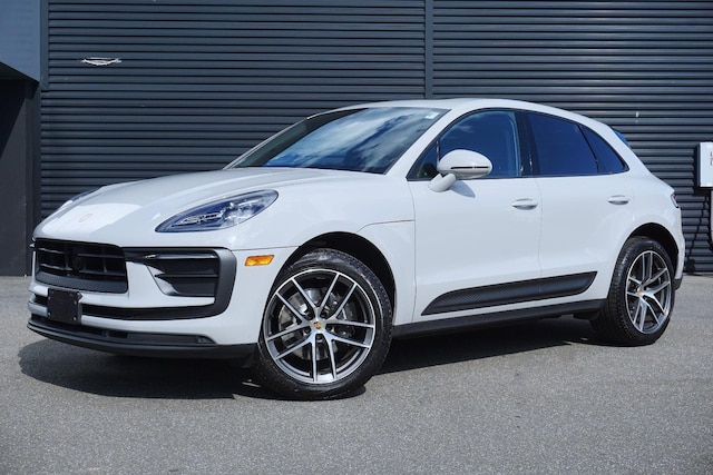 Photo of 2024 Porsche Macan 