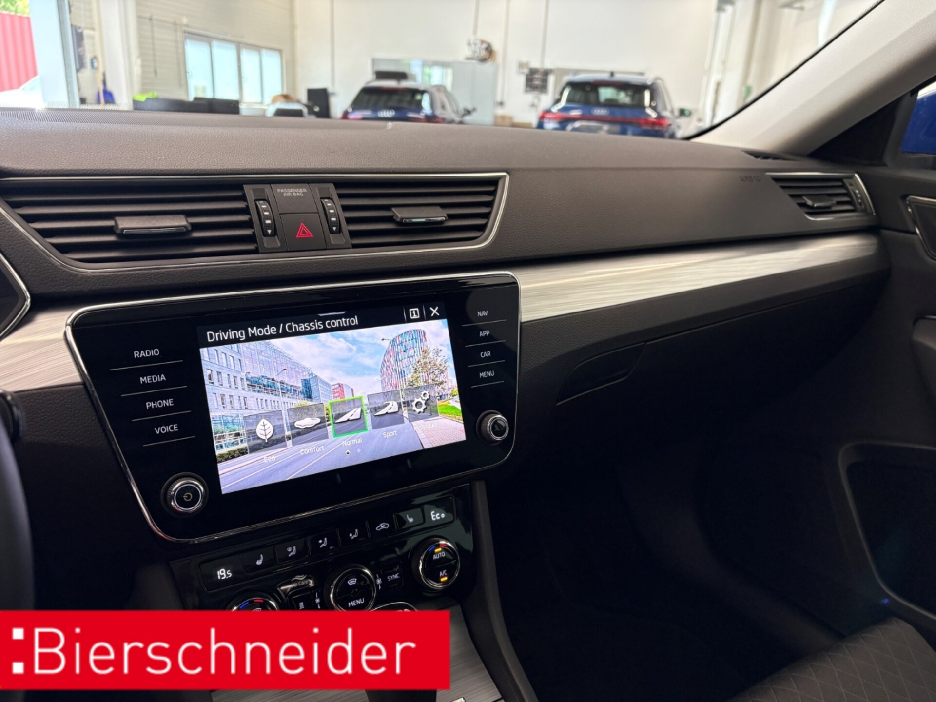 Skoda Superb Combi Ambition