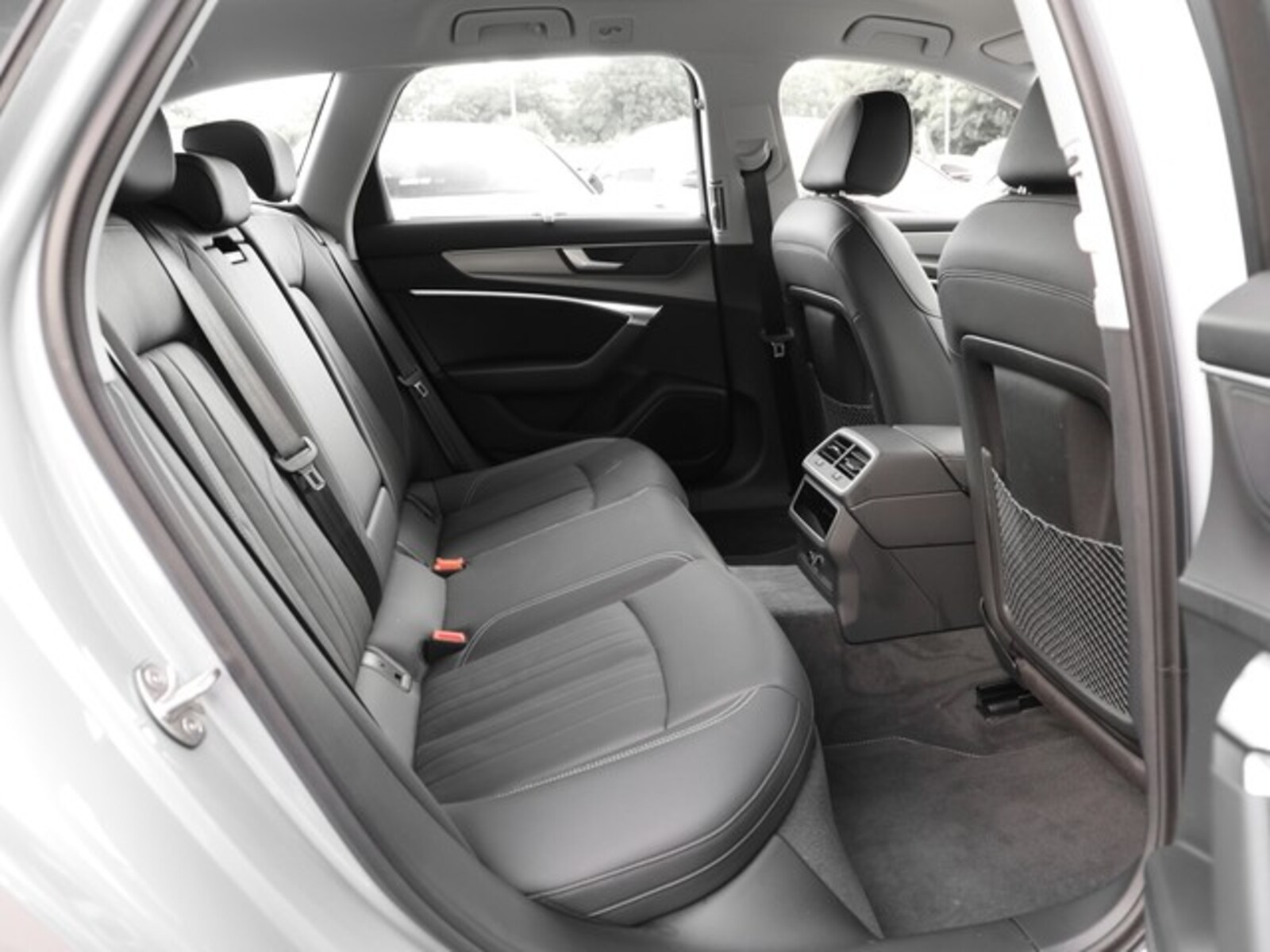 Audi A6 Avant – Bild 9