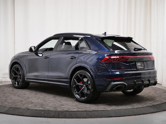 2026 Audi RS Q8 SUV performance