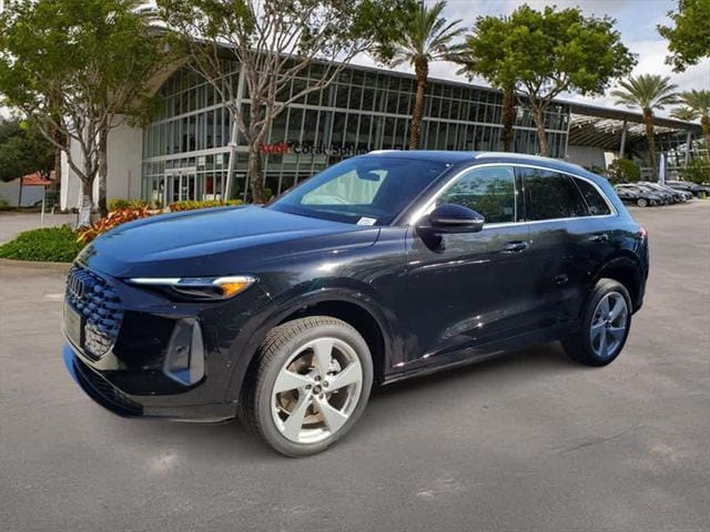 2025 Audi New Q5 Premium Plus's photo