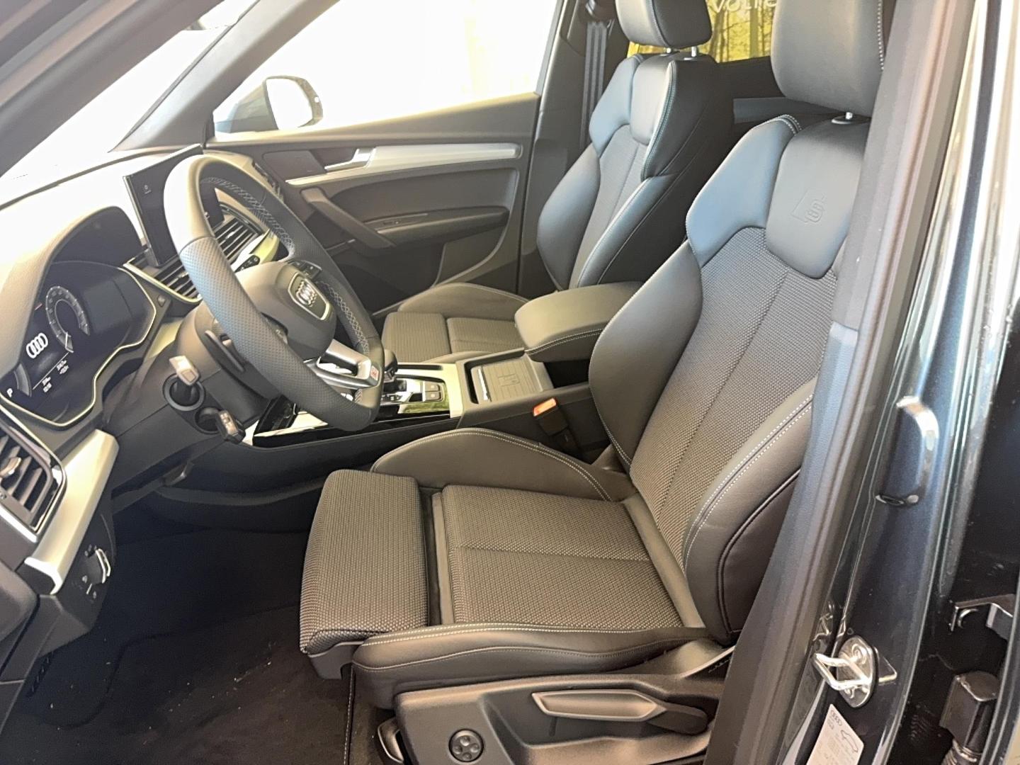 Image about Audi Q5 Sportback TFSI e S line 55 TFSI e Hybride rechargeable quattro270(367)kW(ch)S tronic