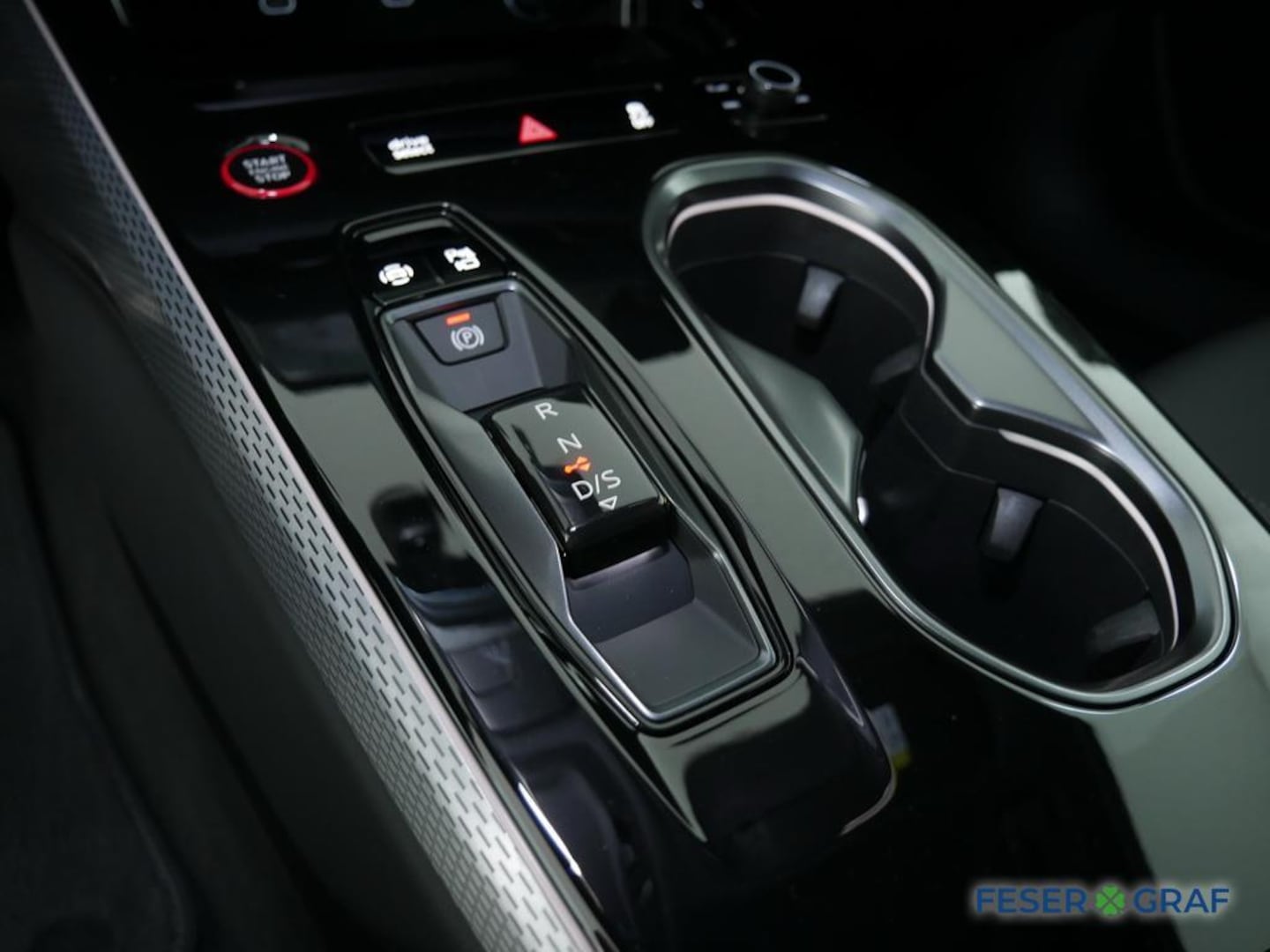 Bild über Audi A6 Avant TDI quattro 150 kW S tronic - für weitere Informationen kontaktieren Sie den Audi Partner