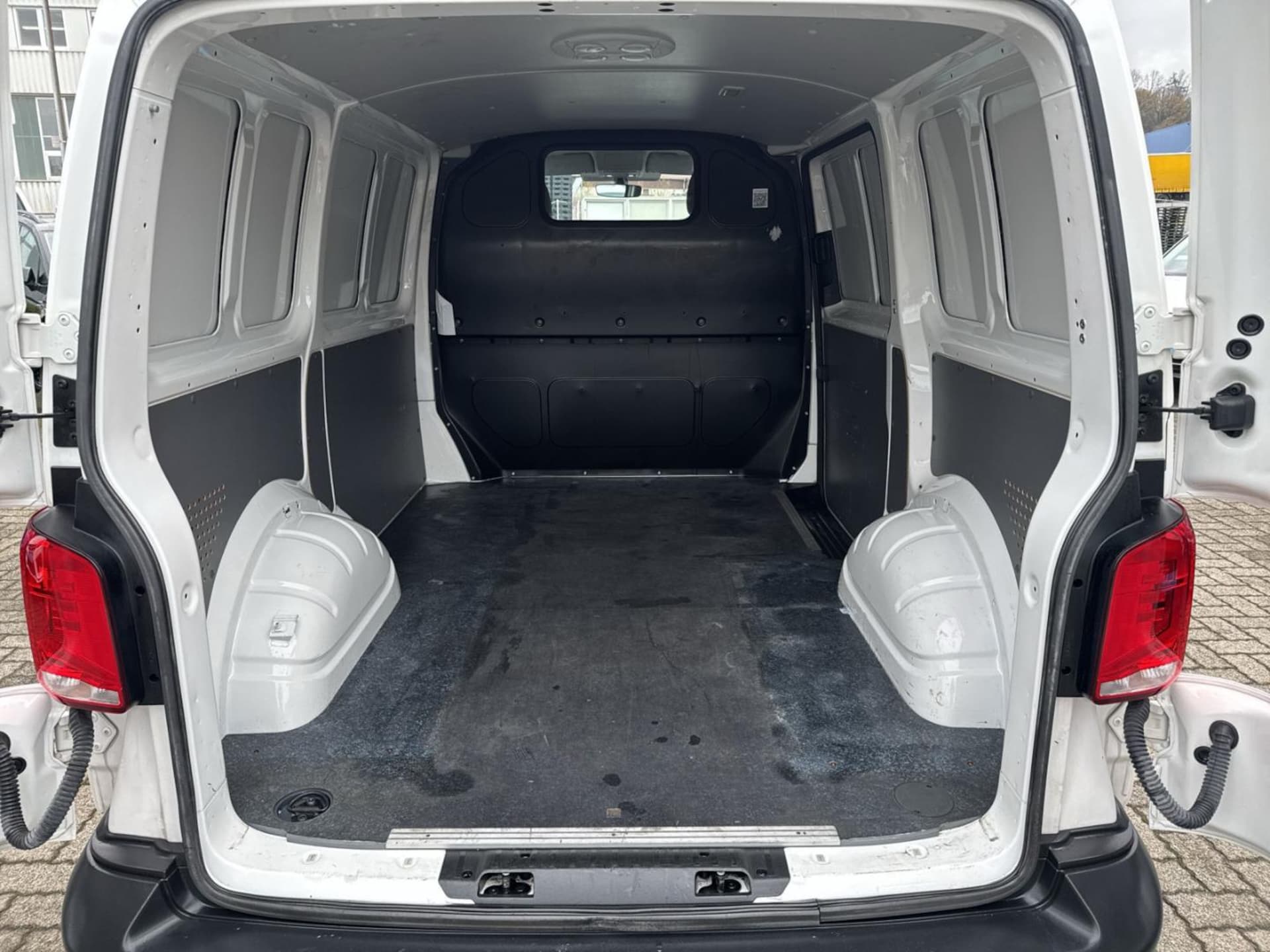 Volkswagen T6.1 Transporter Kasten kurzer Radstand