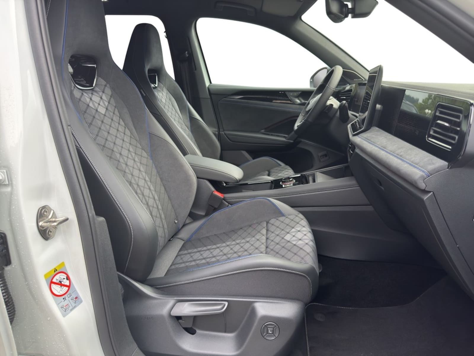 Volkswagen Tiguan – Bild 11
