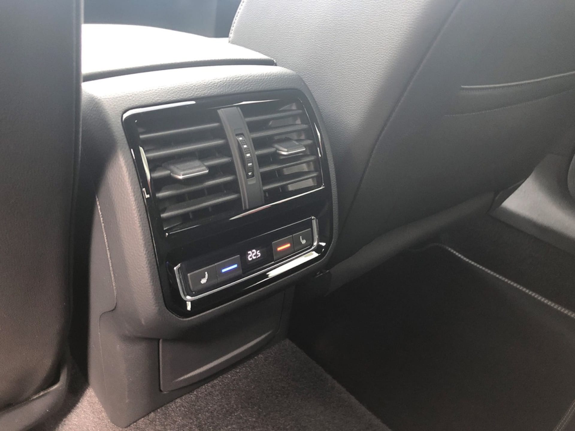 Volkswagen Arteon R-Line