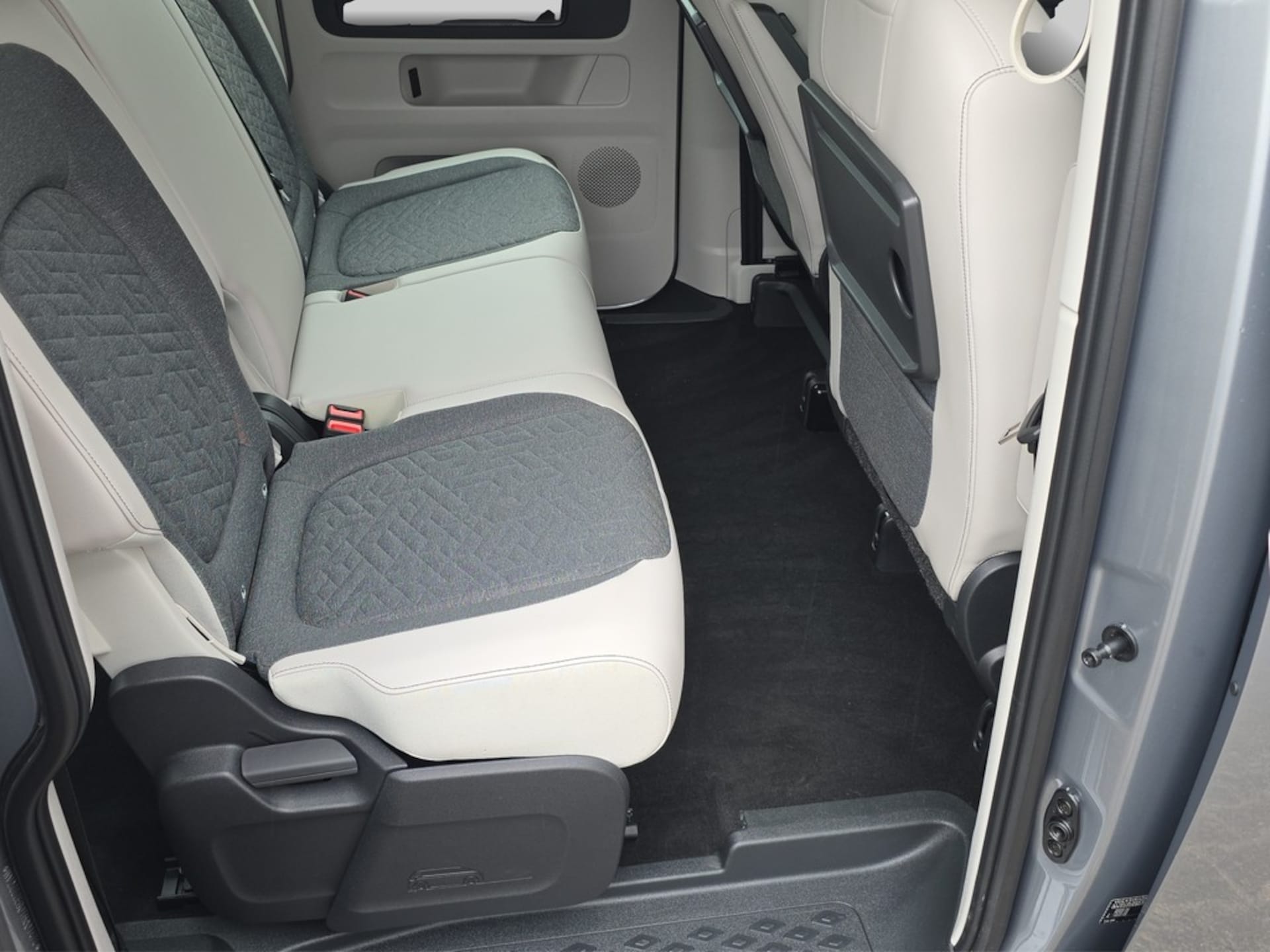 Volkswagen ID. Buzz Pure