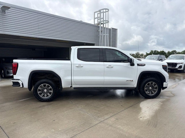 2024 GMC Sierra