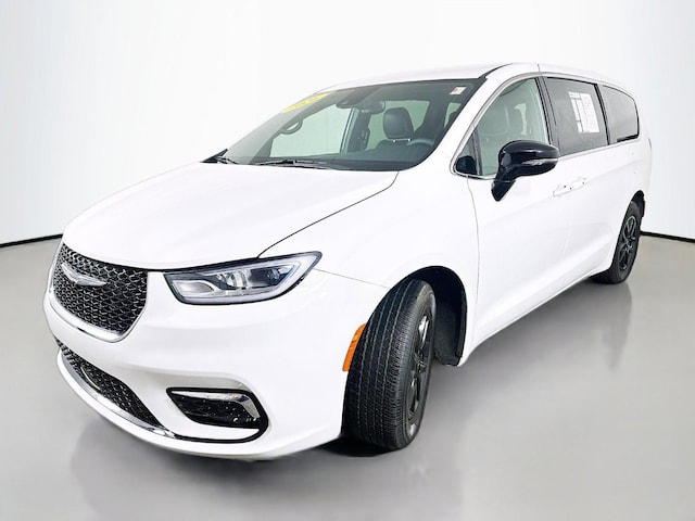 2026 Chrysler Pacifica