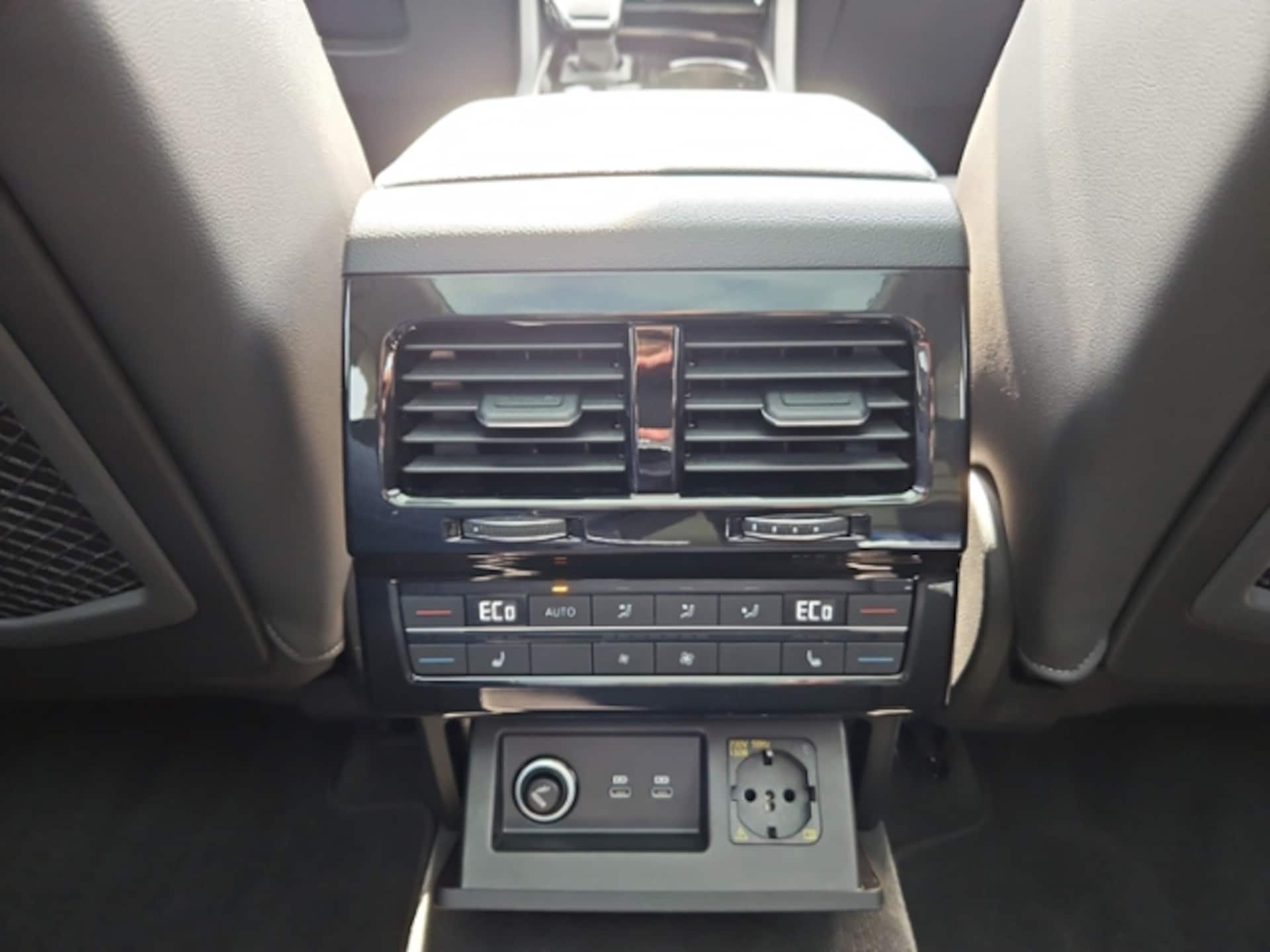 Volkswagen Touareg Elegance