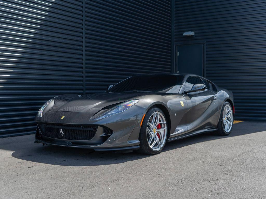 2019 Ferrari 812 -'s photo