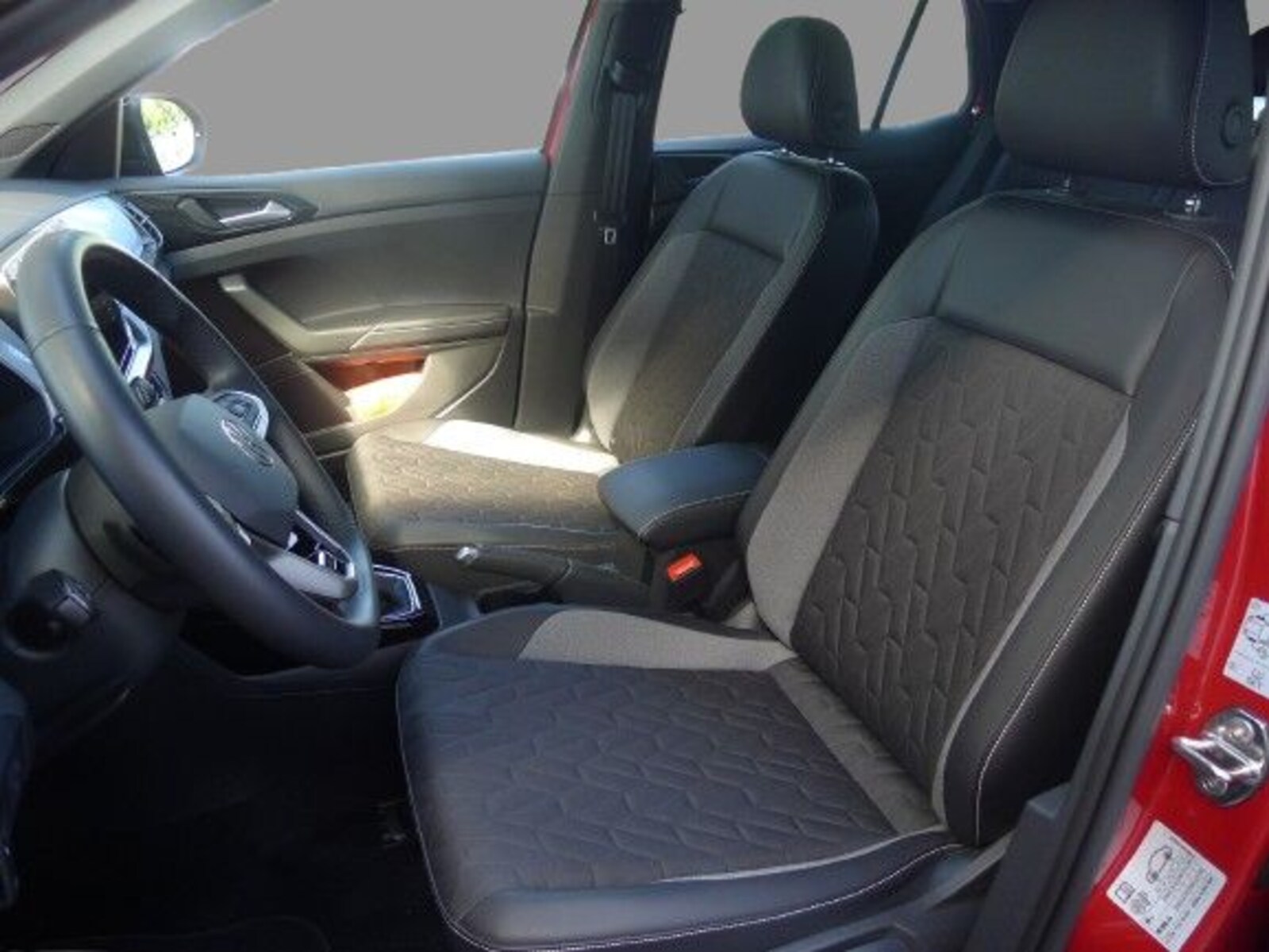 Volkswagen T-Cross – Bild 9