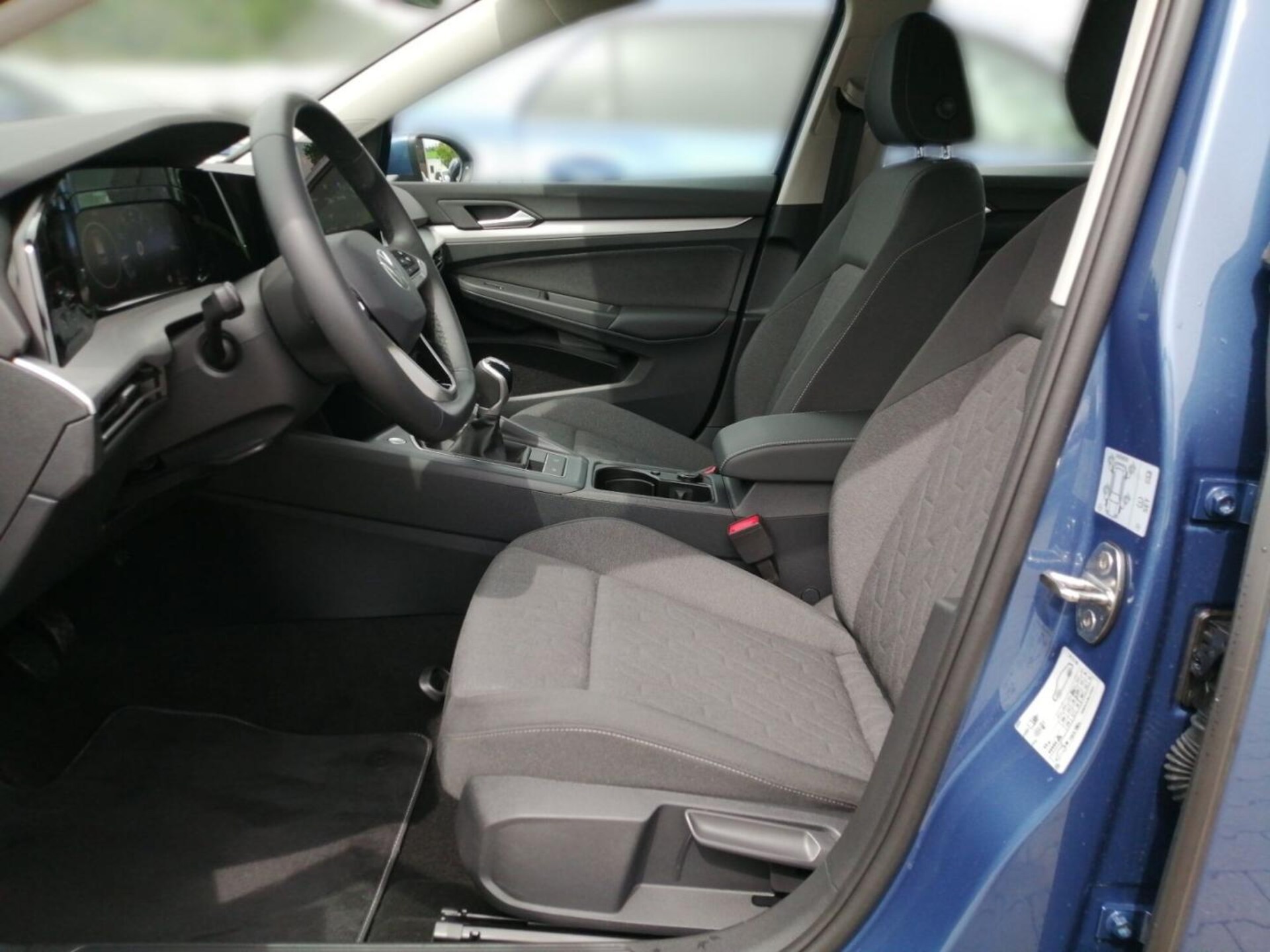 Volkswagen Golf Life