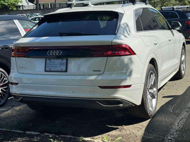 2023 Audi Q8