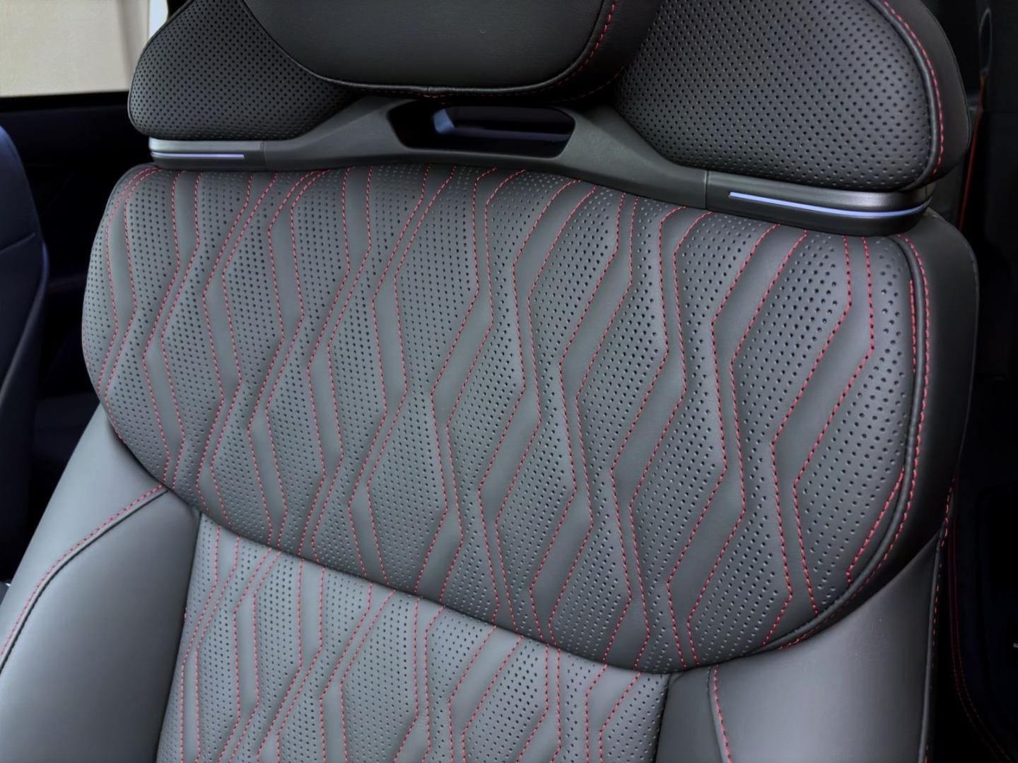 Bild über Audi Q7 SUV TDI quattro 220 kW tiptronic - für weitere Informationen kontaktieren Sie den Audi Partner