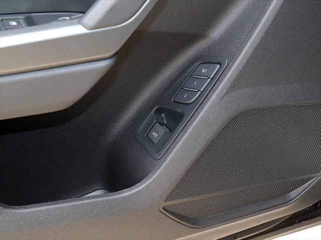 2025 AUDI Q3 - Image 24