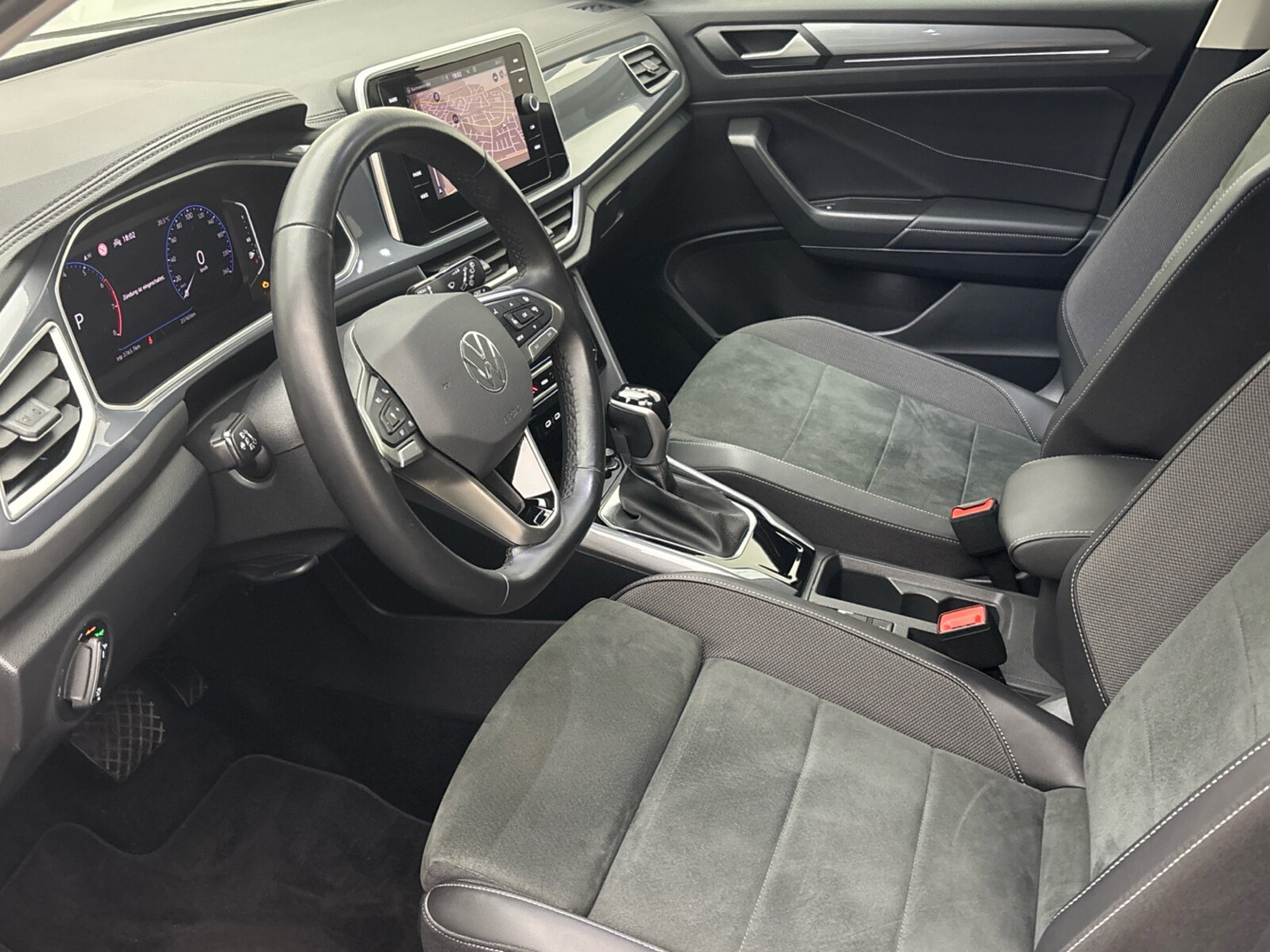 Volkswagen T-Roc – Bild 9