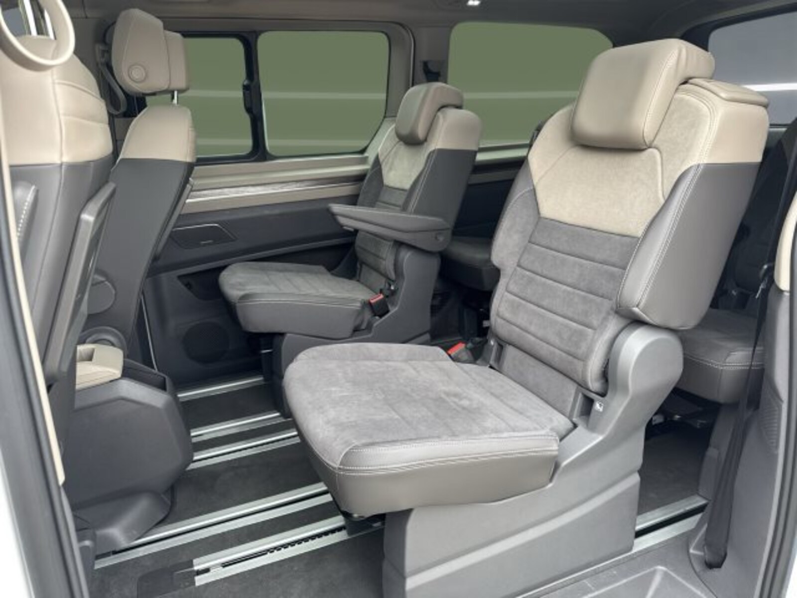 Volkswagen Multivan Langversion – Bild 13