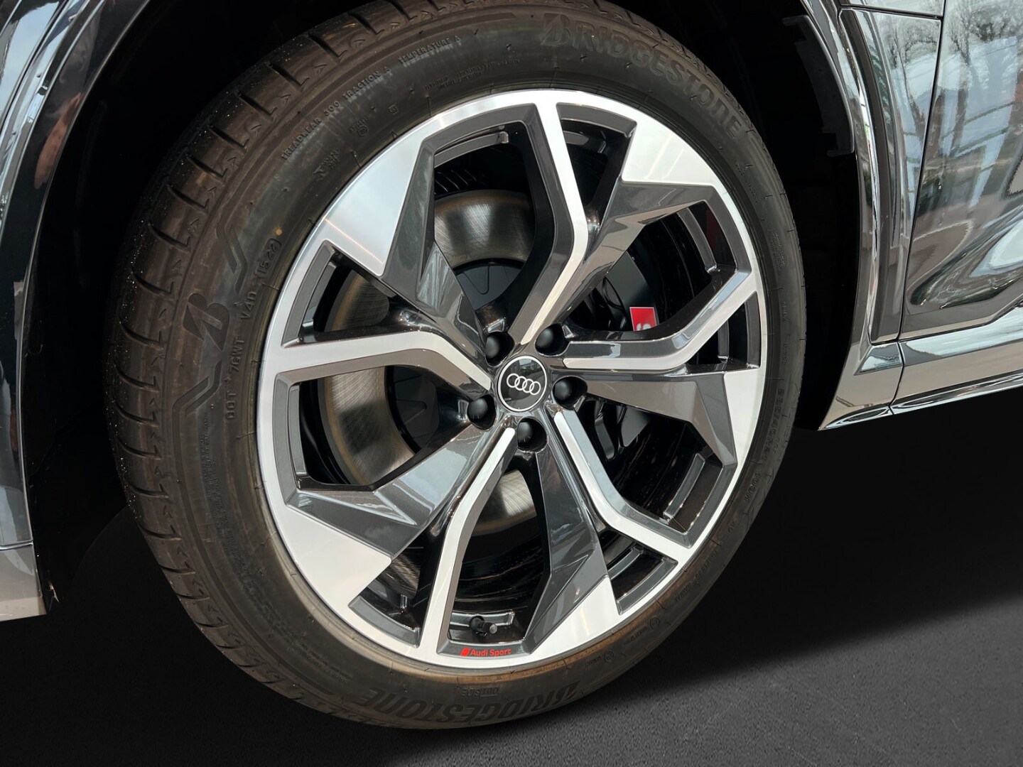 Image about Audi e-tron S Sportback S e-tron quattro