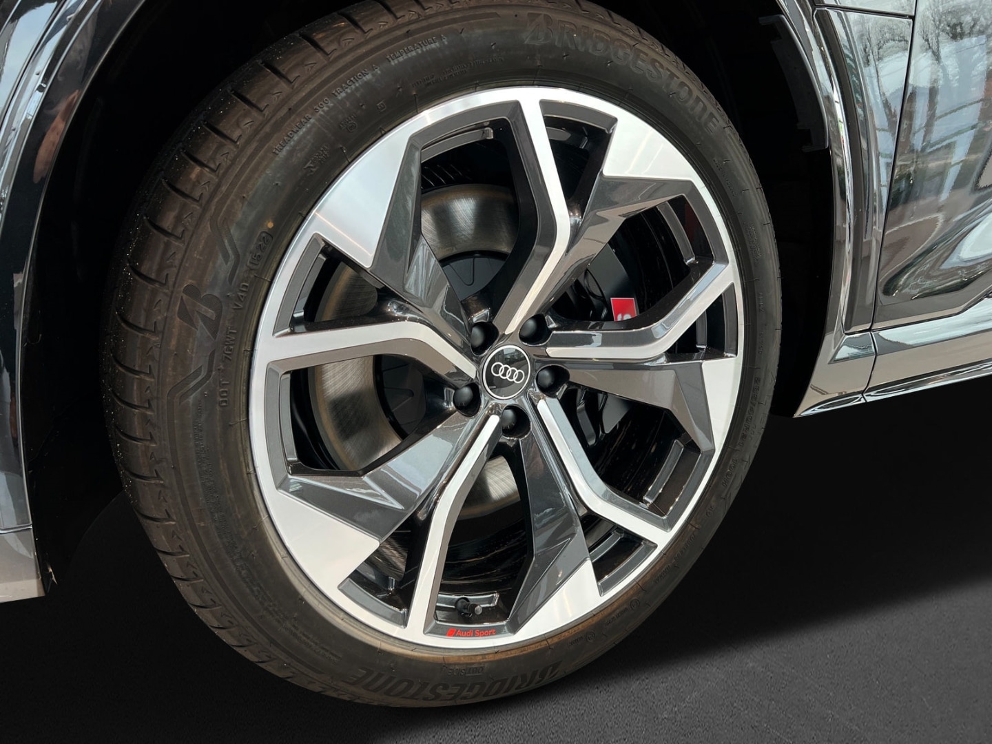 Image about Audi e-tron S Sportback S e-tron quattro