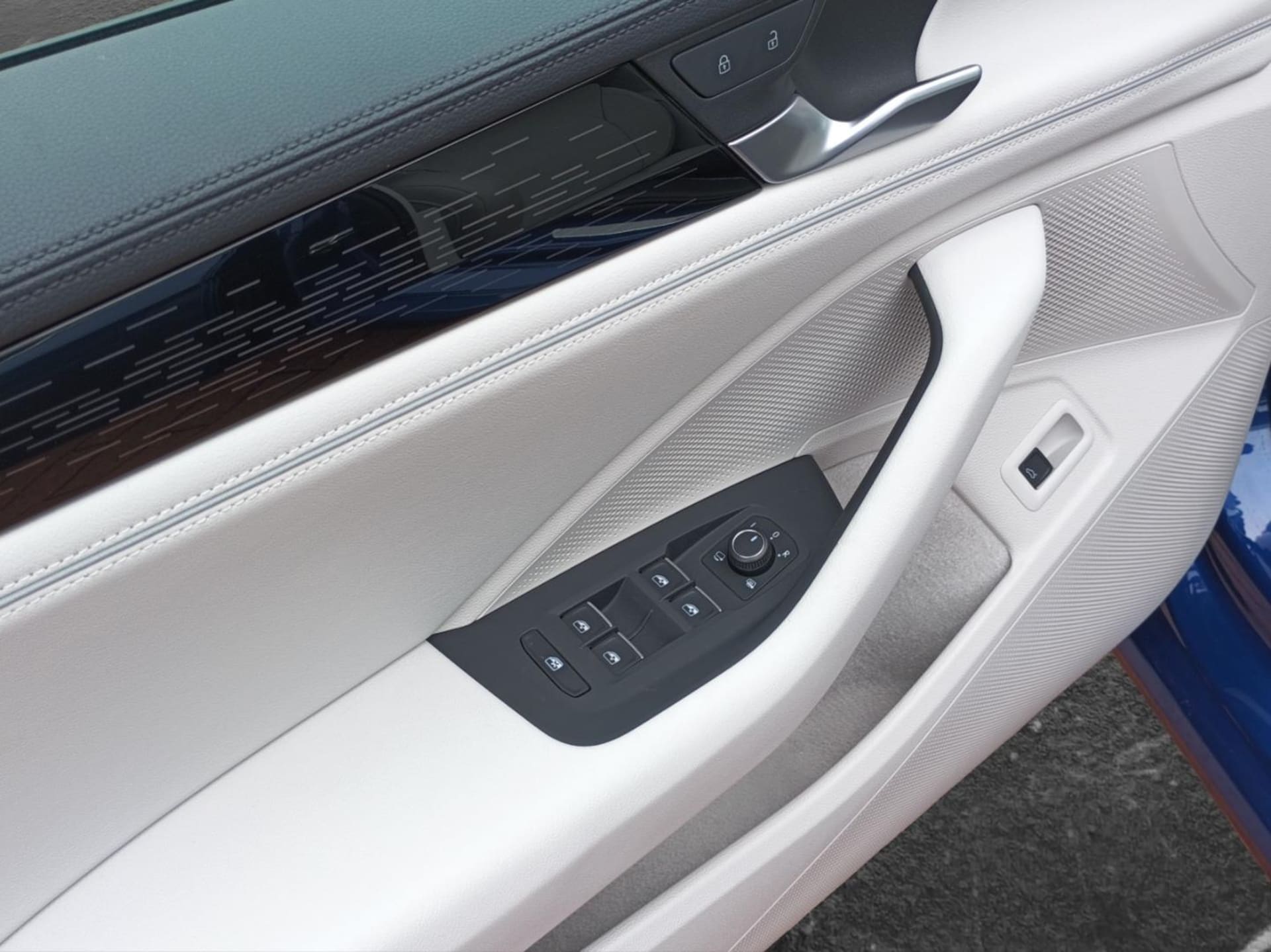 Volkswagen Passat Elegance