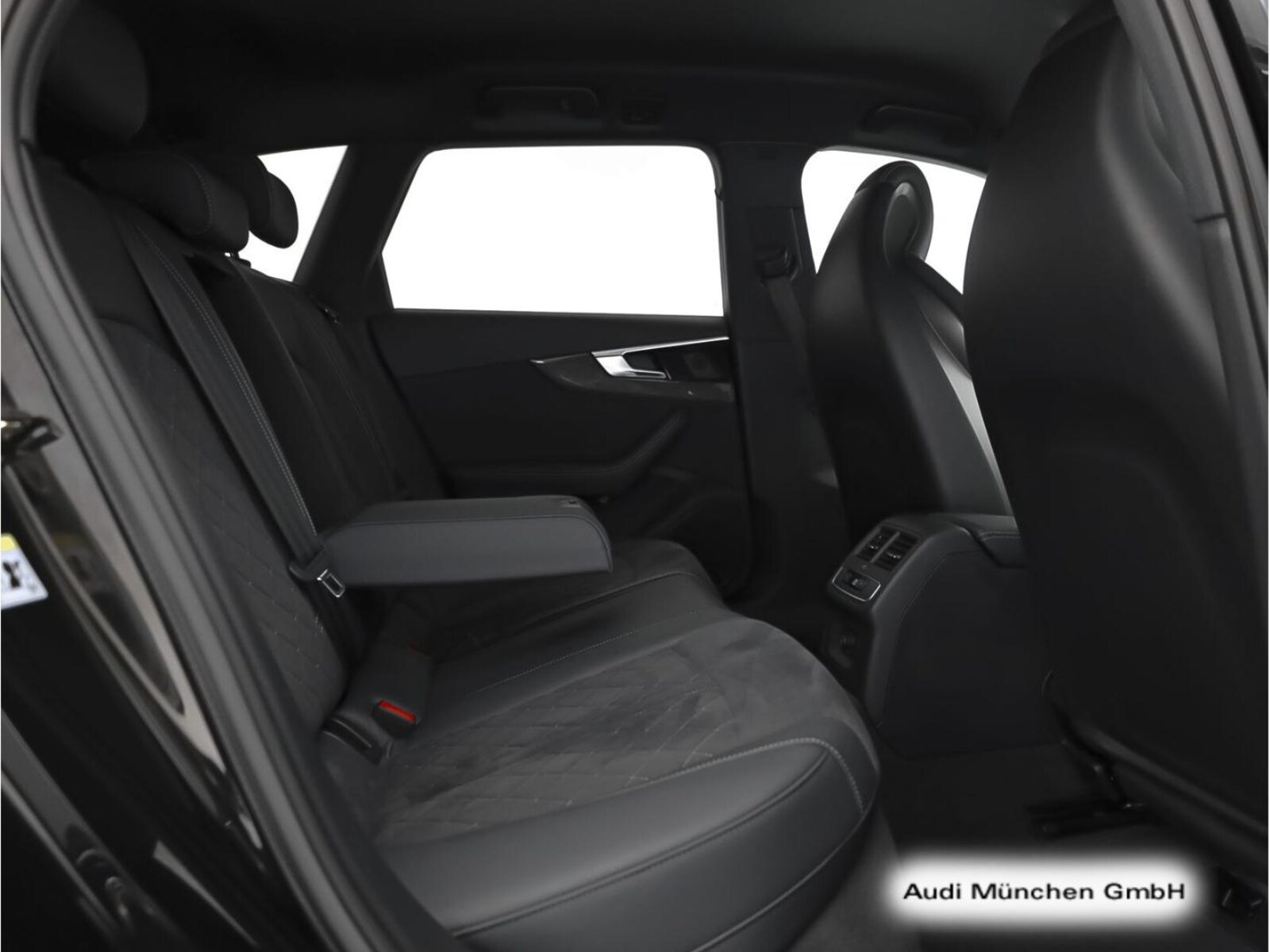 Audi RS 4 Avant – Bild 13