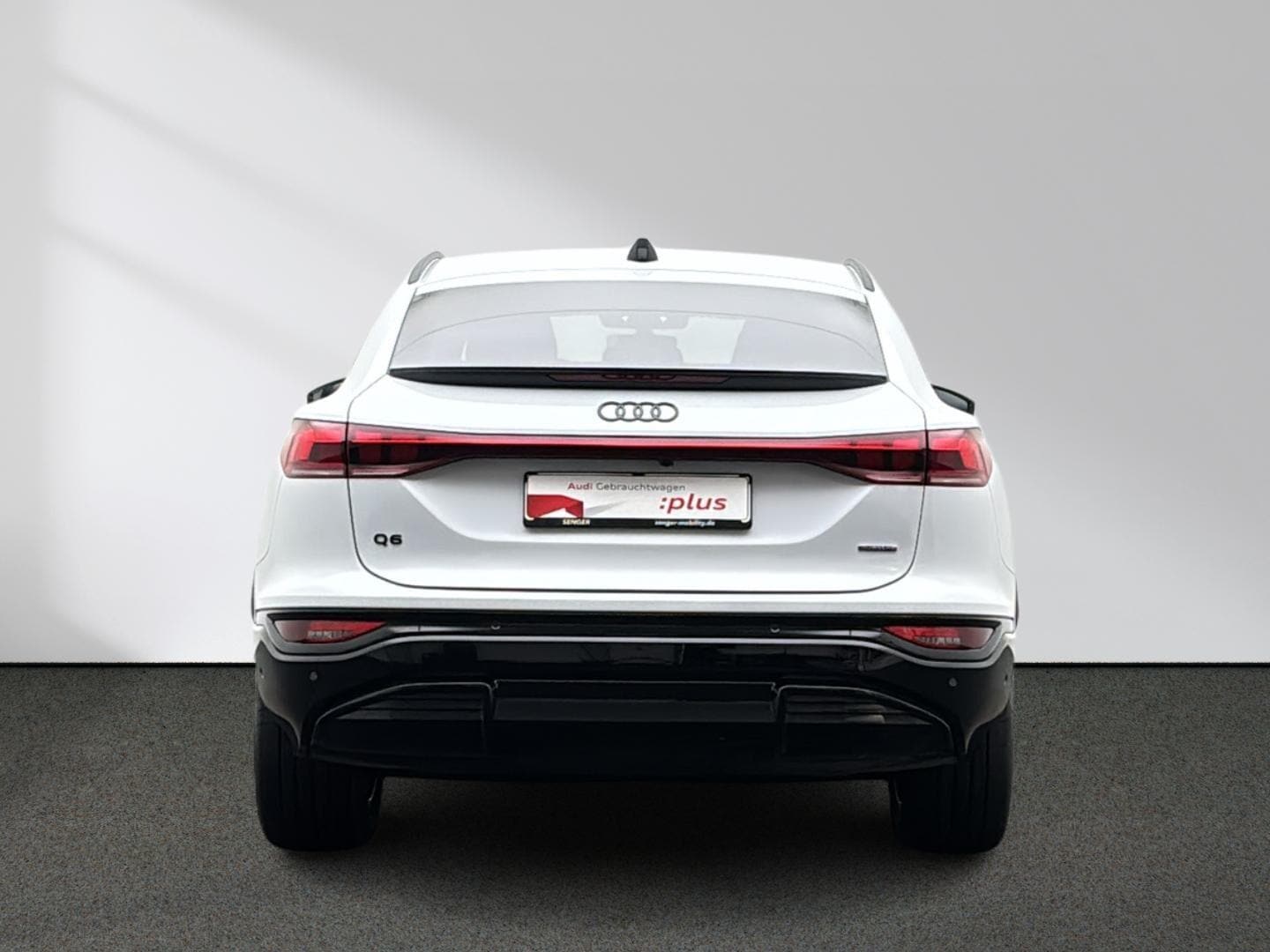 Bild über Audi Q6 Sportback e-tron e-tron quattro - für weitere Informationen kontaktieren Sie den Audi Partner