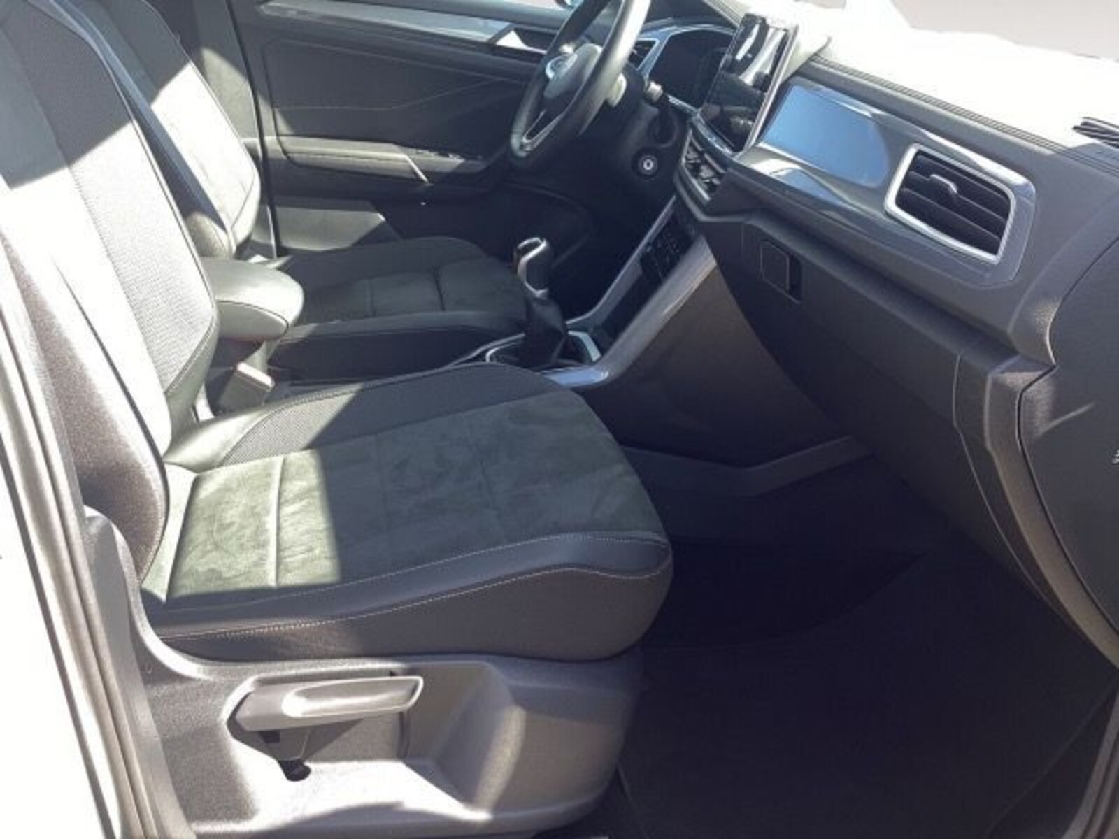 Volkswagen T-Roc – Bild 13