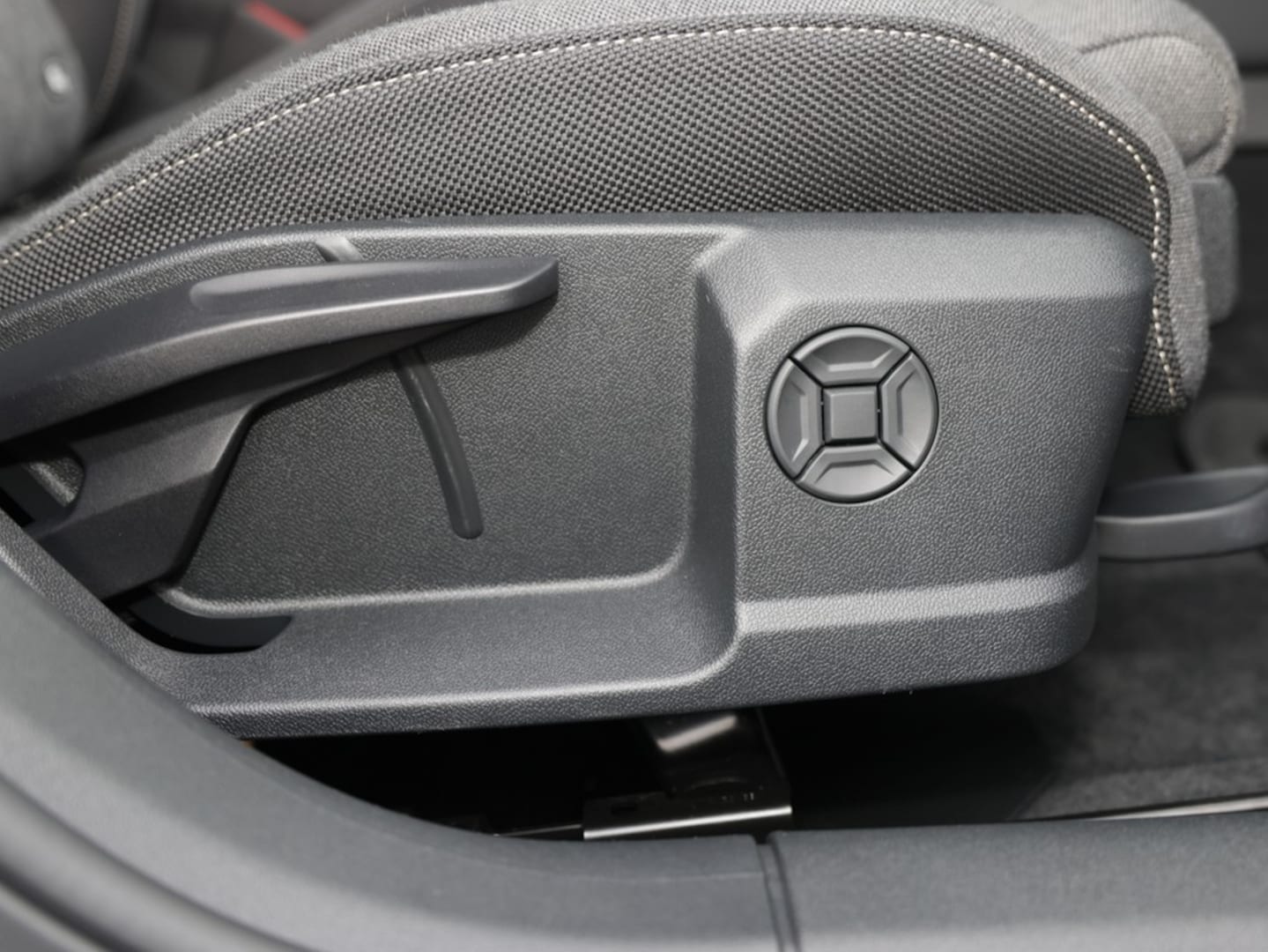 Bild über Audi A5 Avant TFSI 110 kW S tronic - für weitere Informationen kontaktieren Sie den Audi Partner