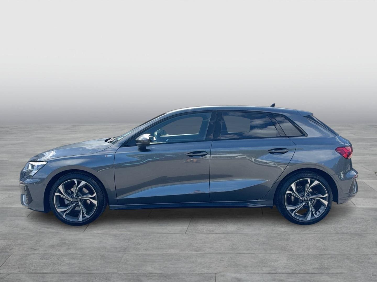 Bild über Audi A3 Sportback S line 30 TFSI Schaltgetriebe - für weitere Informationen kontaktieren Sie den Audi Partner