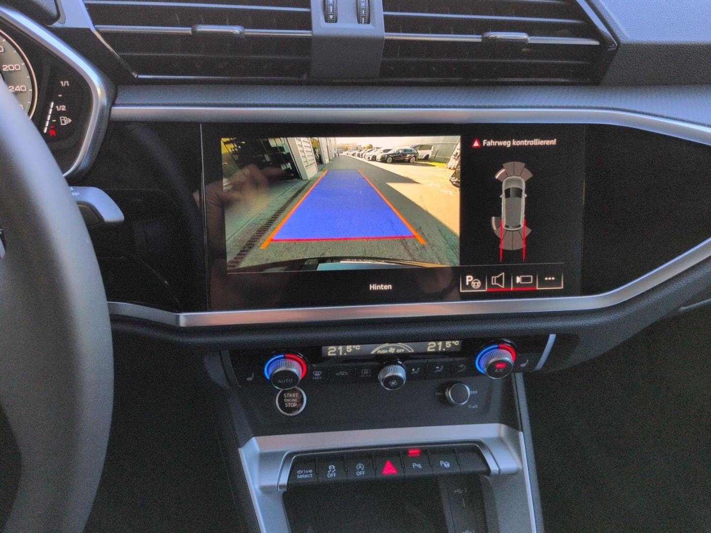 Bild über Audi Q3 TFSI 110 kW S tronic - für weitere Informationen kontaktieren Sie den Audi Partner