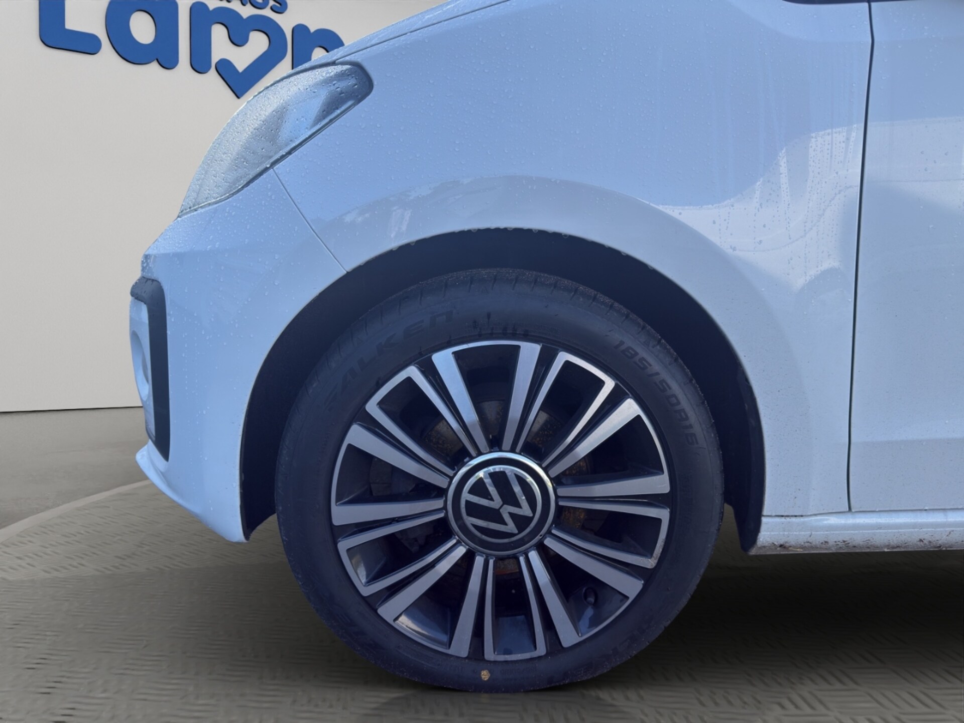 Volkswagen up! ACTIVE