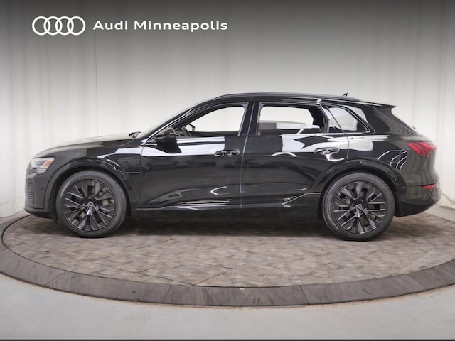 2024 Audi Q8 e-tron
