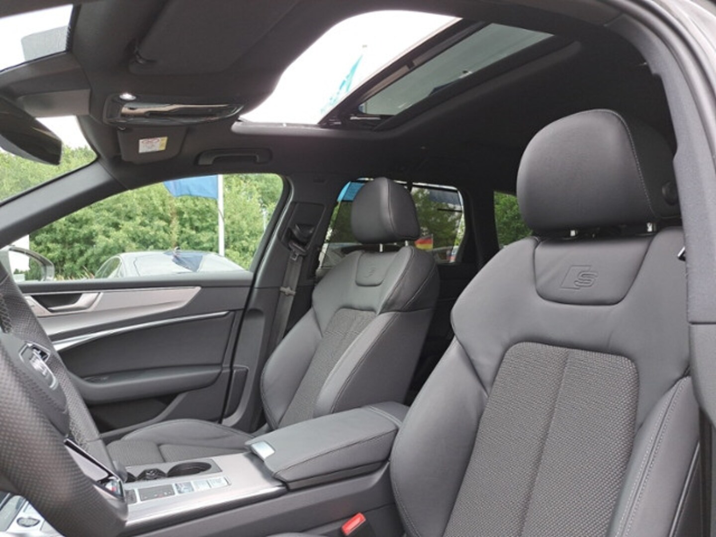 Bild über Audi A6 Avant TFSI e advanced 50 TFSI e quattro S tronic - für weitere Informationen kontaktieren Sie den Audi Partner