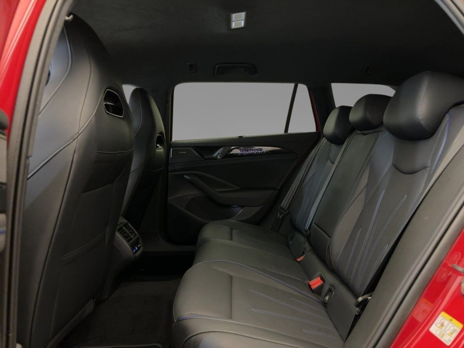 Volkswagen Passat – Bild 7