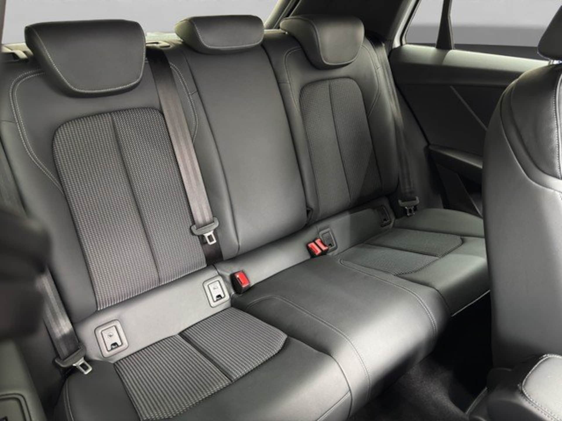Audi Q2 S line