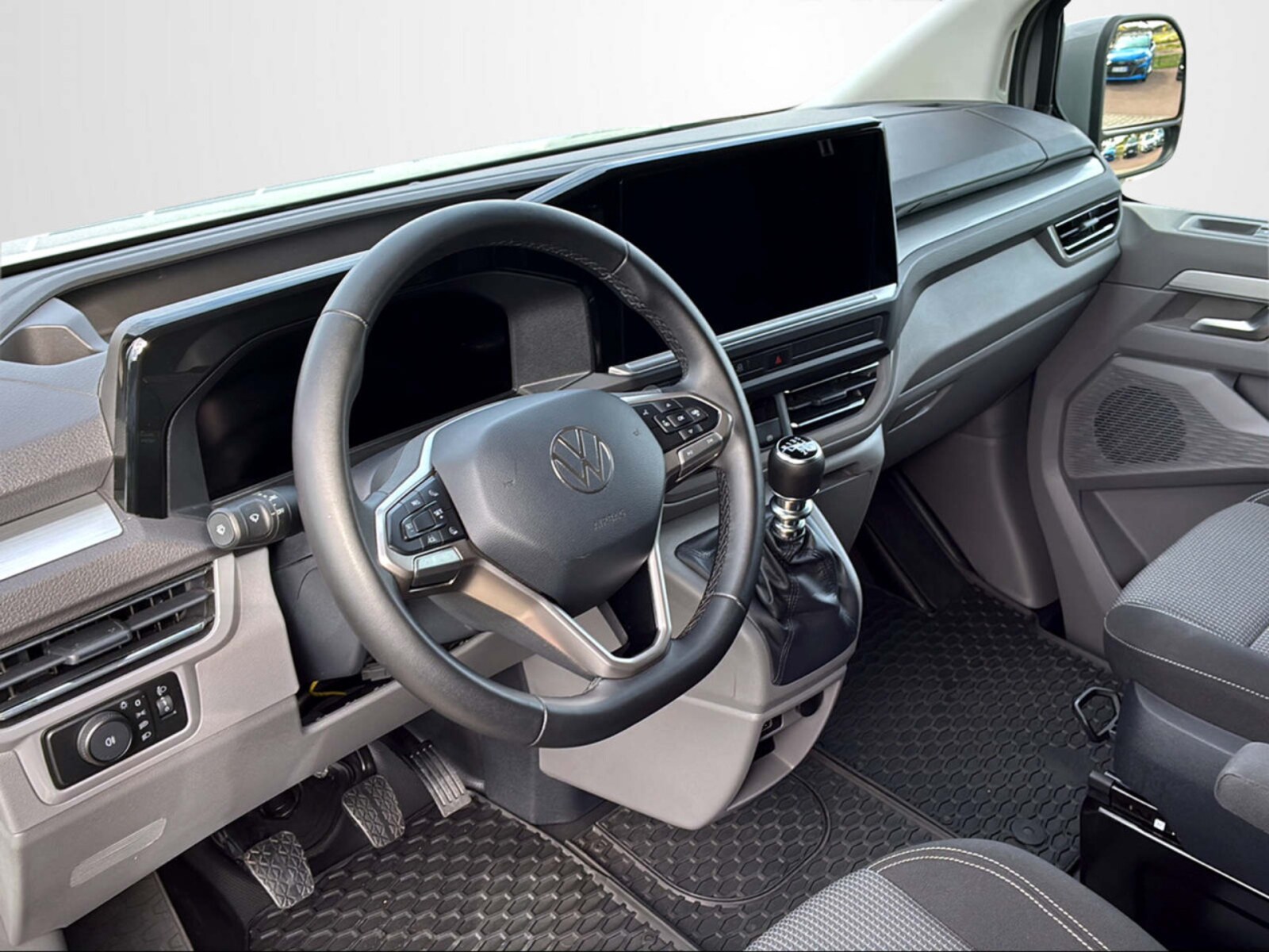 Volkswagen Transporter Kasten langer Radstand – Bild 9