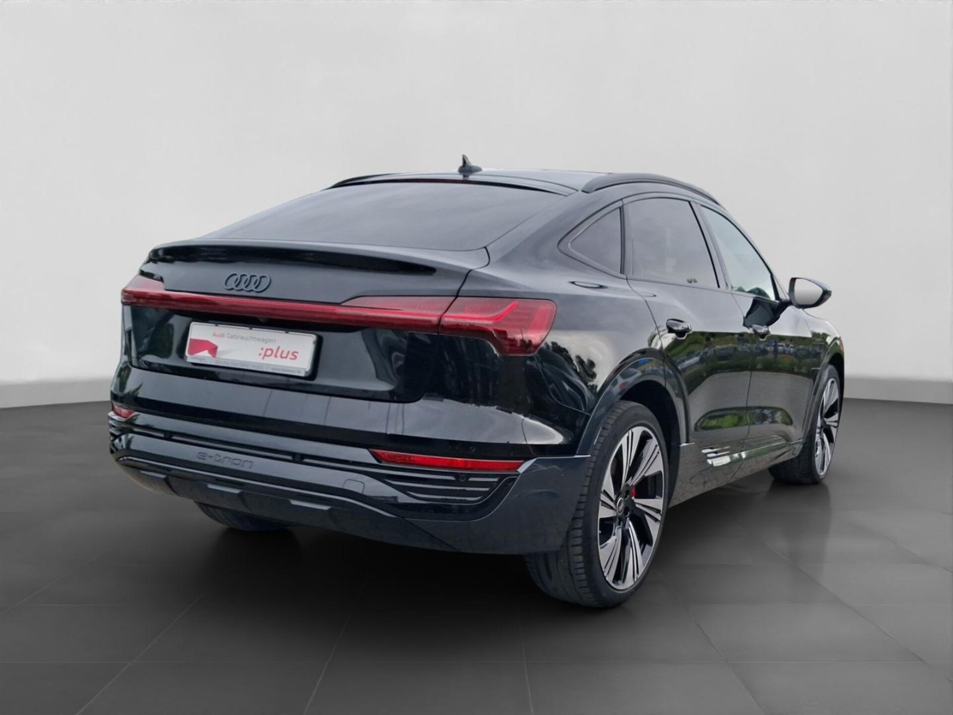 Audi Q8 Sportback e-tron Advanced